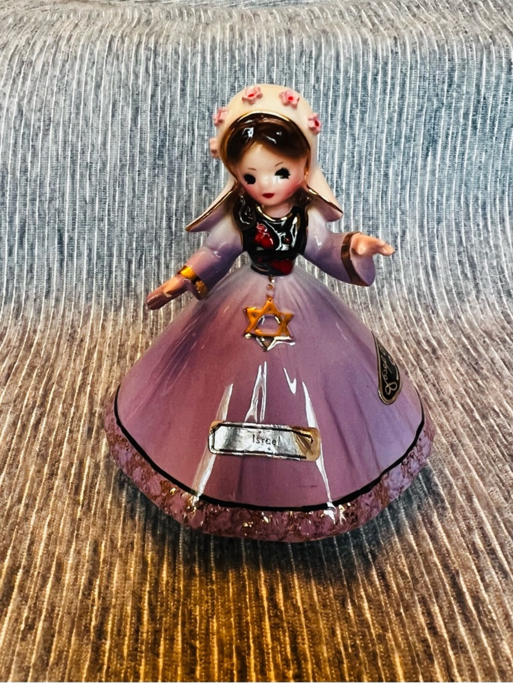 Josef Originals Hand-Painted Ceramic Figurine - Cream & Gold Accents